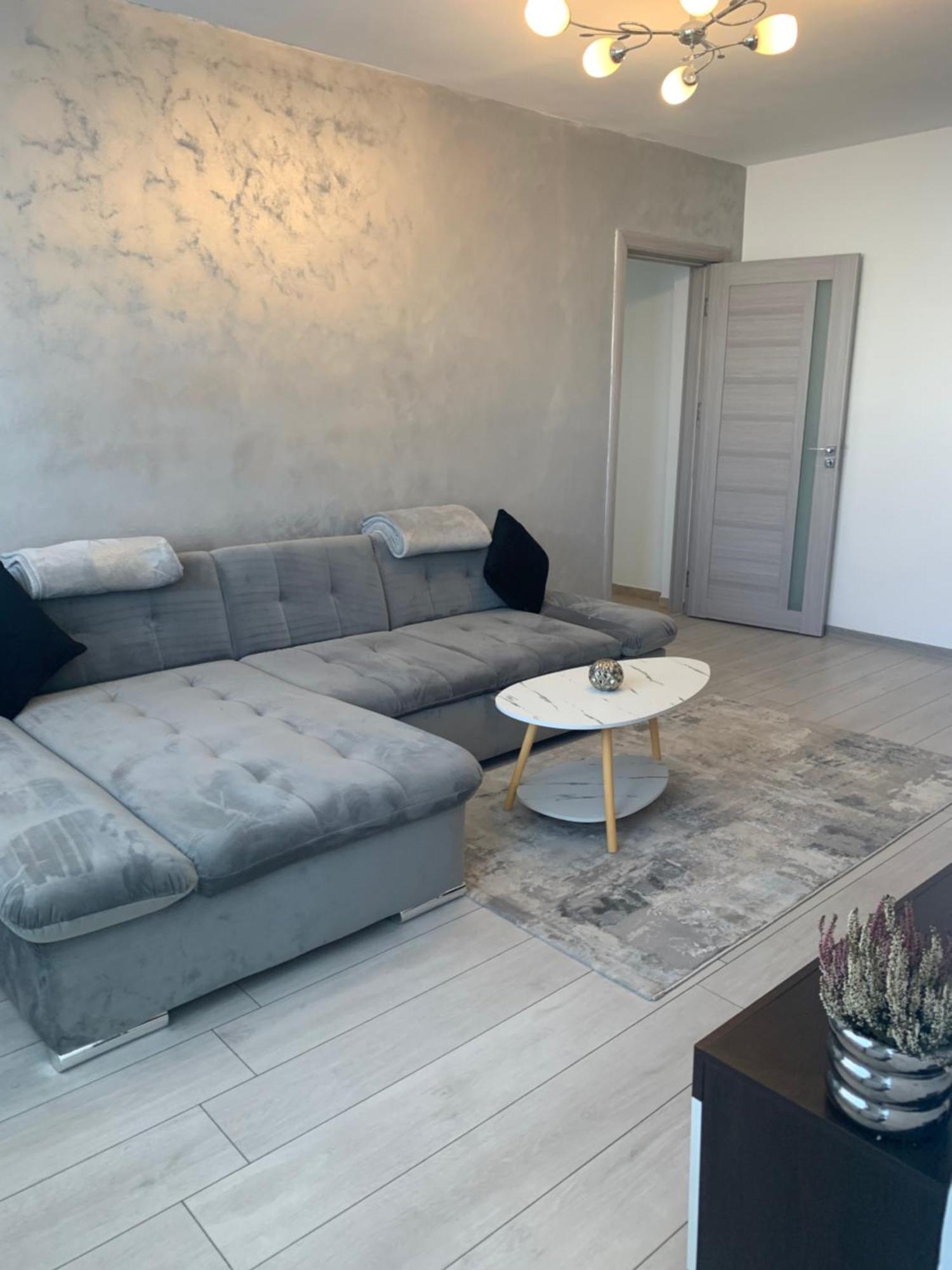 Victoriei Boulevard Private Apartment Брашов Экстерьер фото